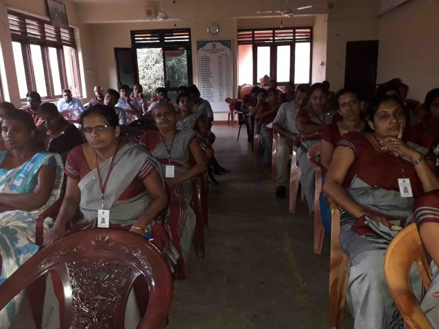 තොරතුරු මාසය වෙනුවෙන් නිලධාරීන් දැනුවත් කිරීම - 2019